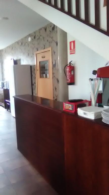 El Albergue Covaleda Bagian luar foto