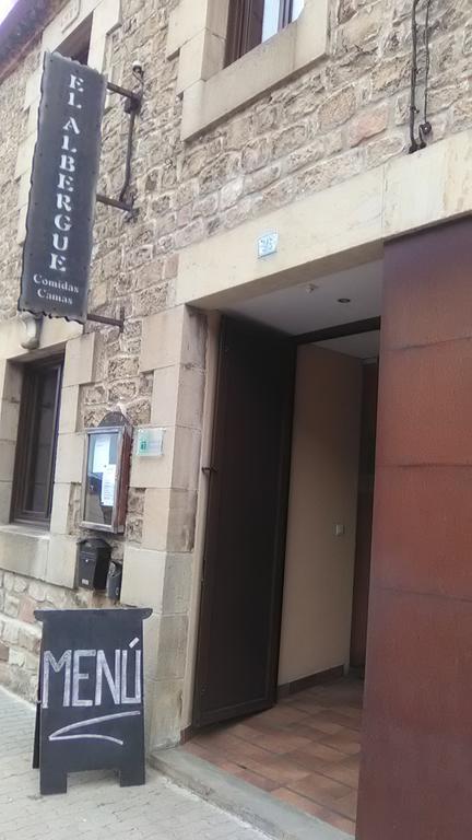 El Albergue Covaleda Bagian luar foto