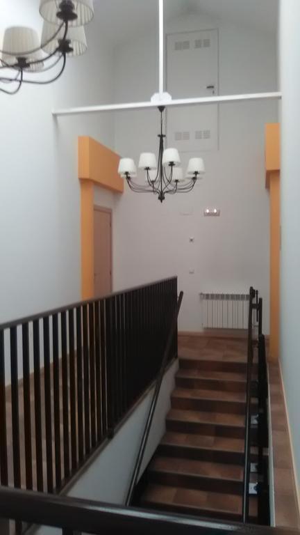 El Albergue Covaleda Bagian luar foto