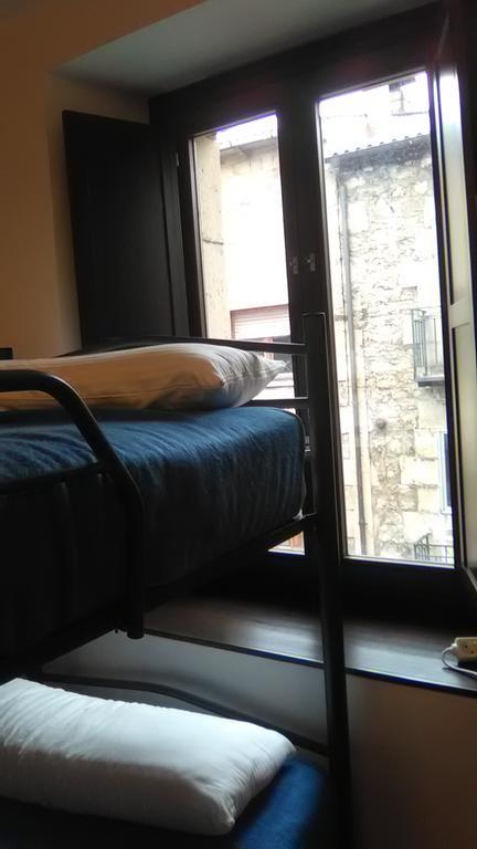 El Albergue Covaleda Bagian luar foto